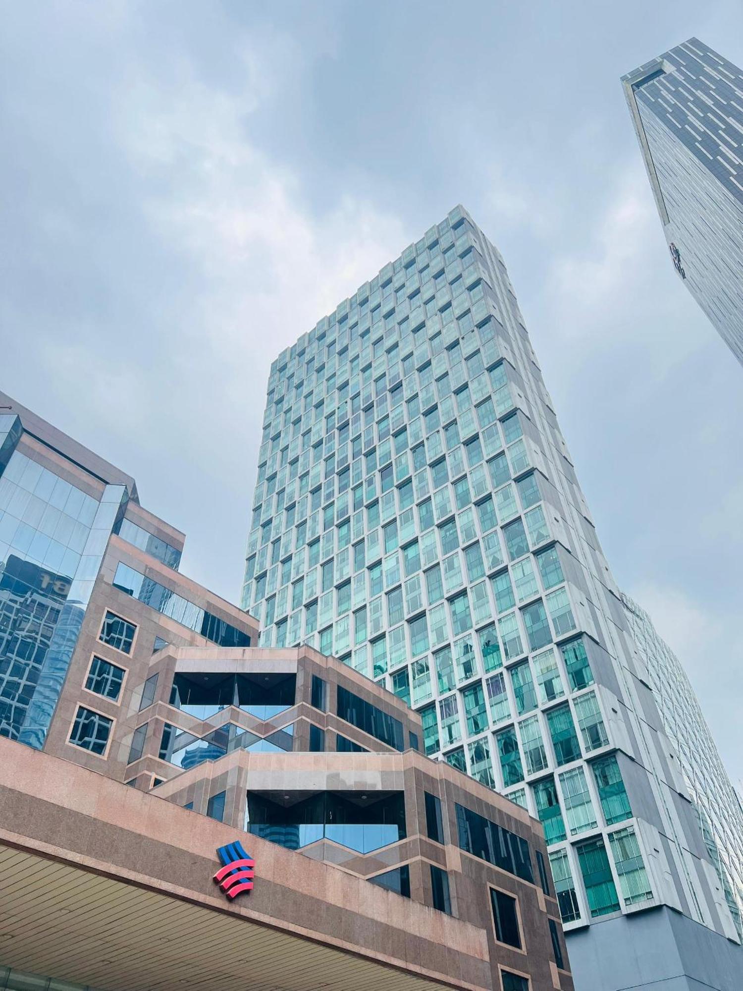 Soho Suites Klcc By Comfort Suites Kuala Lumpur Exterior foto